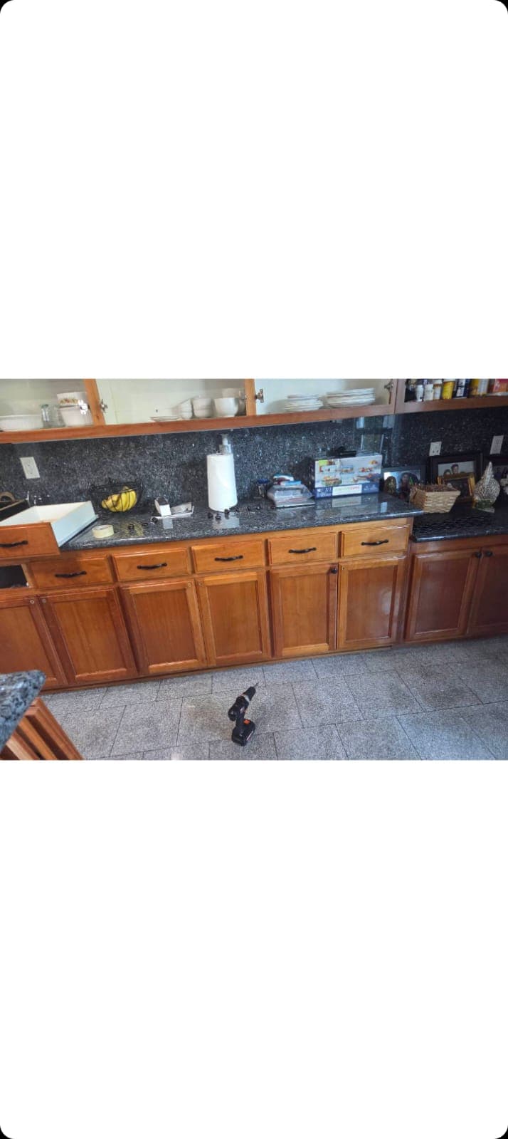 Wood kitchen cabinets — before